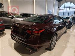 نيسان ألتيما